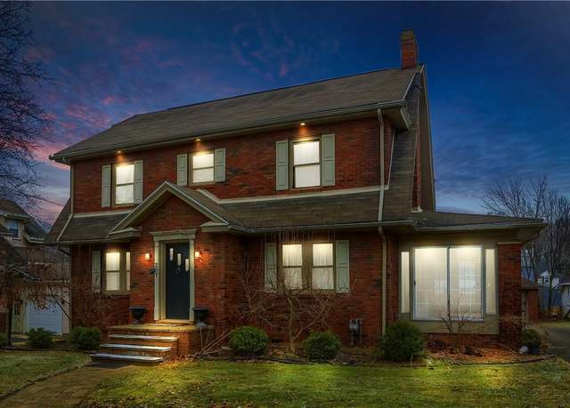 Property at 207 E Fairfield Ave, New Castle/2nd, PA 16105, 4 beds, 1.5 baths