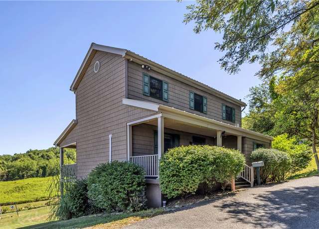 Property at 152 Moose Ave, Rochester Twp, PA 15042, 2 beds, 2 baths