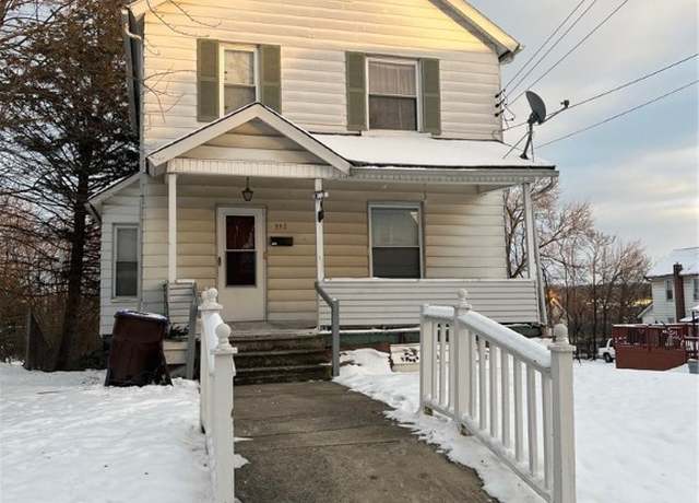 Property at 557 Lafayette Ave, Sharon, PA 16146, 3 beds, 1 bath