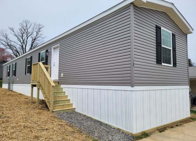Property at 12 Teri Ln, Amwell, PA 15301, 3 beds, 2 baths