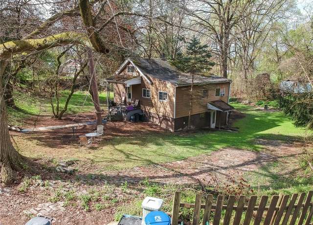 Property at 1101 Lapish Rd, Brighton Heights, PA 15212, 2 beds, 2 baths