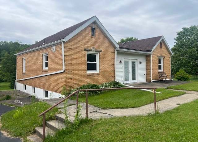 Property at 525 Glade Mill Run, Middlesex Twp, PA 16059, 3 beds, 1.5 baths