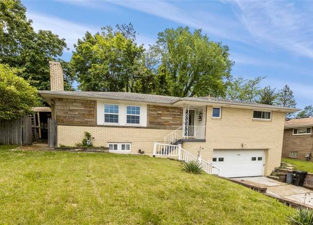 Property at 1105 Greentree Rd, Green Tree, PA 15220, 3 beds, 2 baths