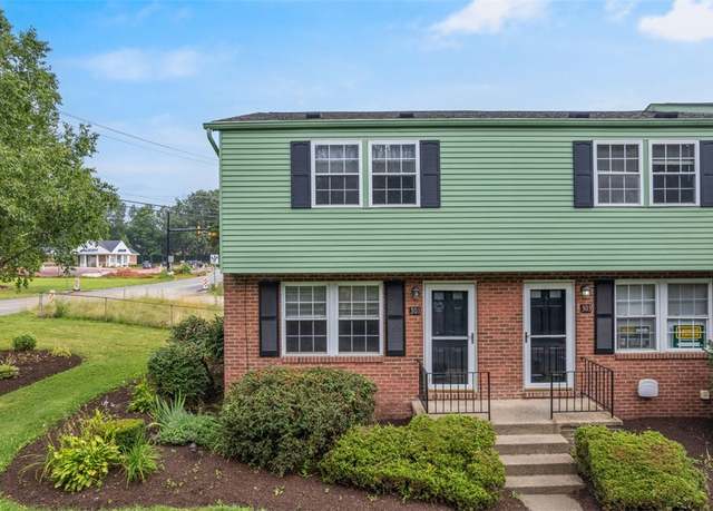 Property at 301 Laporte Ct, Cranberry Twp, PA 16066, 2 beds, 1 bath