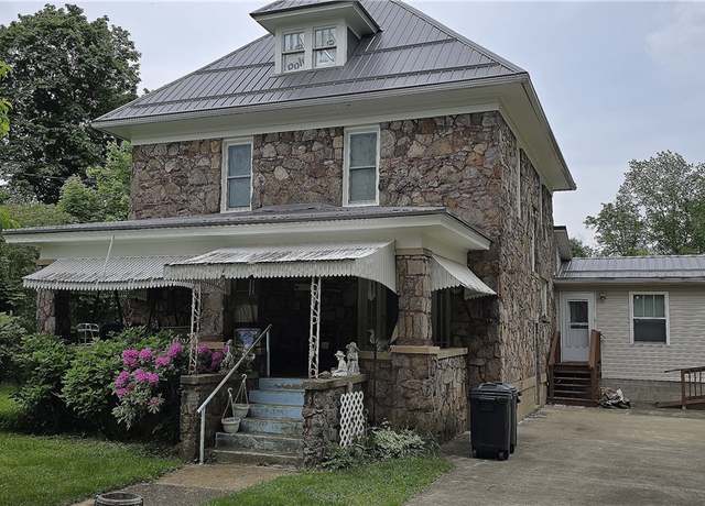Property at 103 Tyson St, Punxsutawney Area School District, PA 15715, 5 beds, 2.5 baths