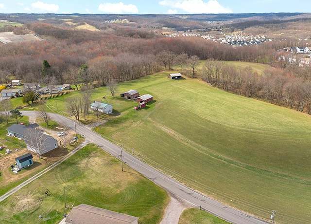 Property at 150 Jo Deener Dr, Zelienople Boro, PA 16063, 2 beds, 1 bath