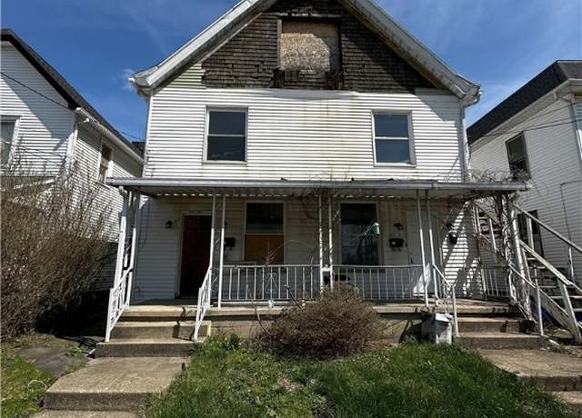 Property at 417 Bartram Ave, New Castle/4th, PA 16101, 3 beds, 3 baths