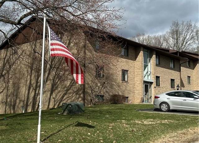 Property at 403 Piper Ln, Twp Of But Nw, PA 16001, 2 beds, 2 baths