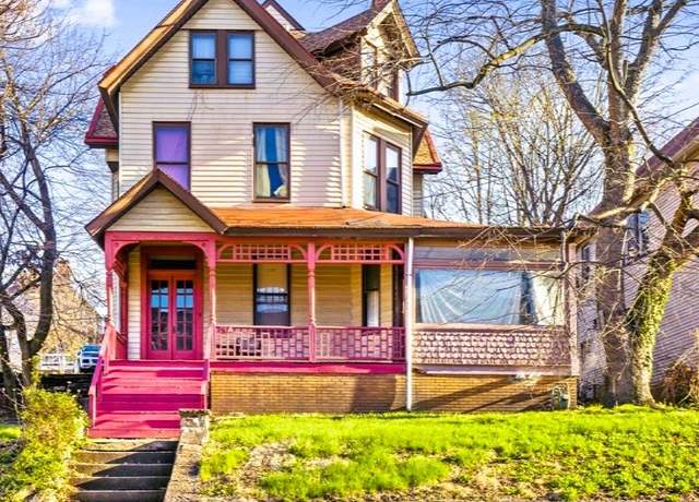 Property at 742 Chartiers Ave, Mckees Rocks, PA 15136, 3 beds, 3 baths