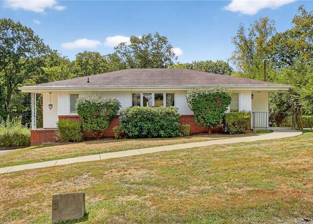 Property at 104 Sunnyhill Dr, Ross Twp, PA 15237, 2 beds, 1.5 baths