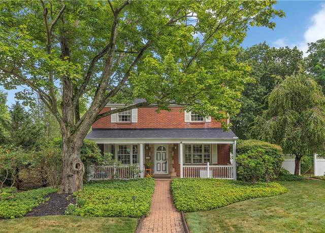 Property at 9328 Cromwell Dr, Mccandless, PA 15237, 3 beds, 2.5 baths