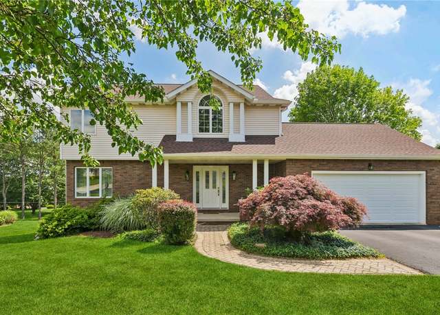 Property at 150 Robin St, White Twp - Ind, PA 15701, 3 beds, 2.5 baths