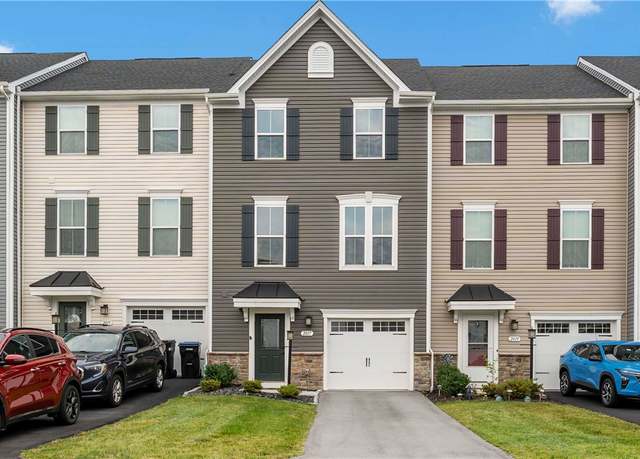 Property at 2017 Cade Dr, Center Twp - Bea, PA 15061, 3 beds, 2.5 baths