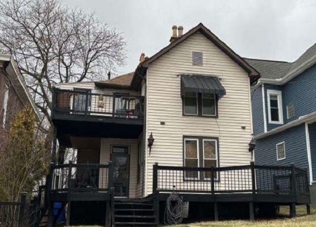 Property at 221 Belmont Ave, Canonsburg, PA 15317, 4 beds, 1.5 baths