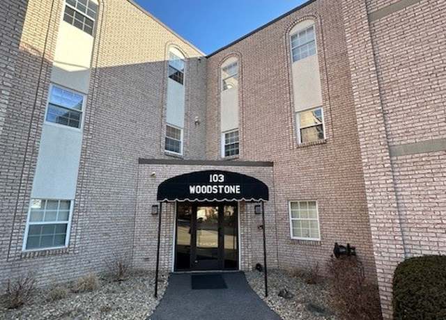 Property at 103 Woodstone Ln #53, New Kensington, PA 15068, 2 beds, 1.5 baths