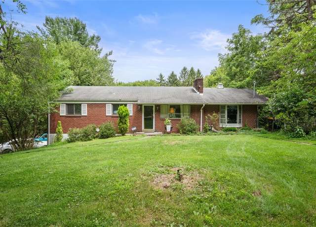 Property at 2158 Reis Run Rd, Franklin Park, PA 15237, 3 beds, 2 baths