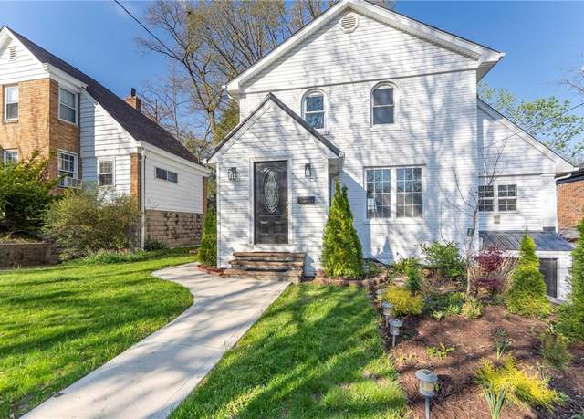 Property at 473 Carnegie Dr, Mt. Lebanon, PA 15243, 3 beds, 2 baths