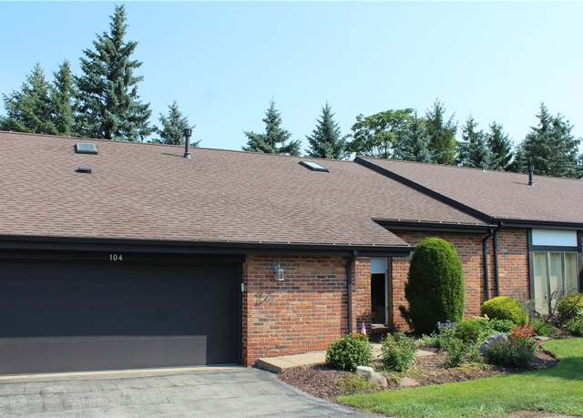 Property at 104 Victoria Dr, North Strabane, PA 15317, 2 beds, 2 baths