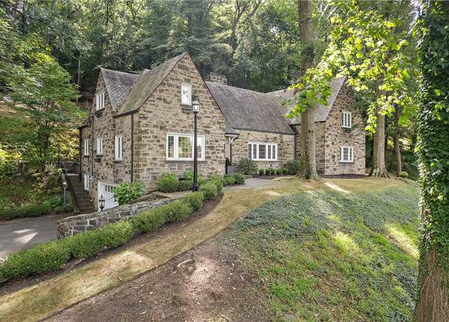 Property at 714 Irwin Dr, Edgeworth, PA 15143, 5 beds, 3.5 baths