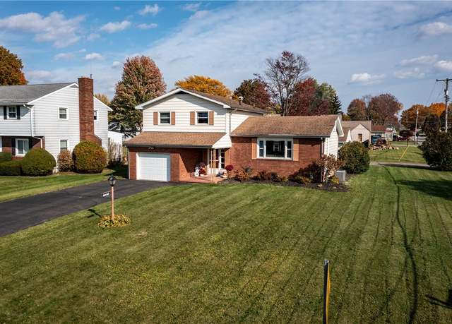 Property at 130 Todd Ave, Hermitage, PA 16148, 3 beds, 1.5 baths
