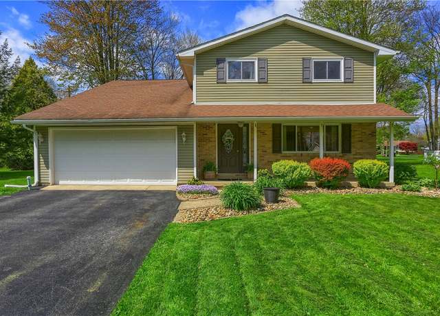 Property at 12494 Hickory Dr, Conneaut Lake - Cra, PA 16316, 4 beds, 2.5 baths