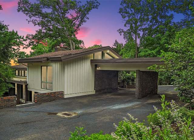 Property at 90 E Woodland Rd, Shadyside, PA 15232, 4 beds, 3.5 baths