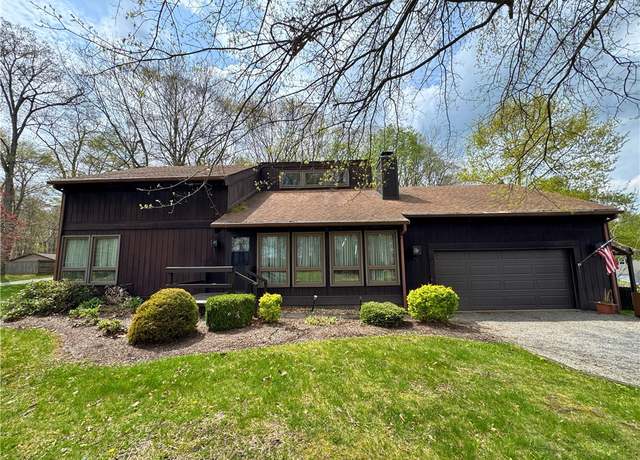 Property at 46 E Glenora Dr, Pine Twp - Mer, PA 16127, 3 beds, 2 baths