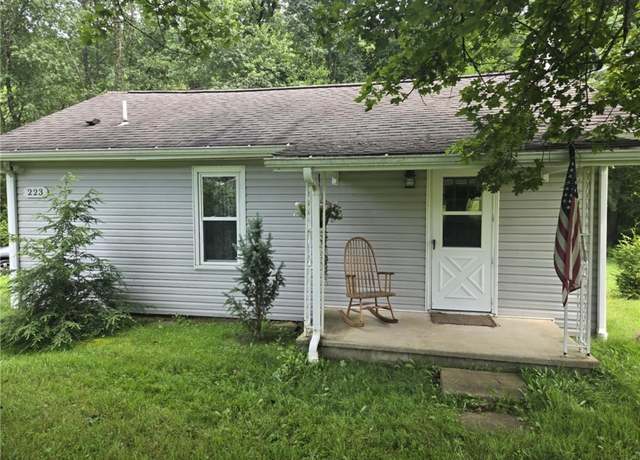 Property at 223 Park Ave, Bruin Boro, PA 16022, 2 beds, 1 bath