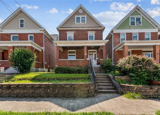 Property at 312 Edgewood Ave, Trafford, PA 15085, 4 beds, 1.5 baths
