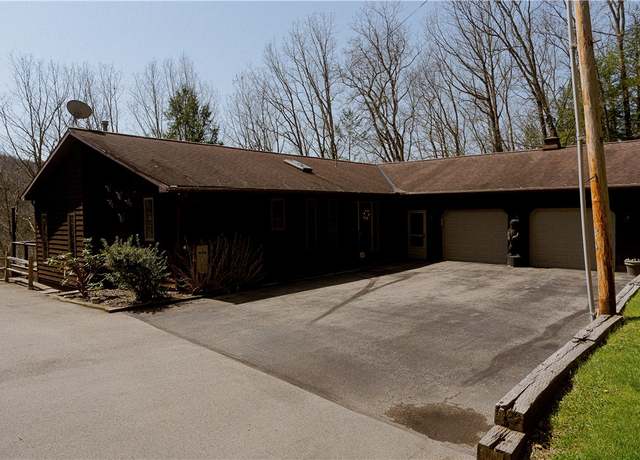 Property at 640 Jacks Mountain Ln, Highland Twp, PA 16214, 4 beds, 2.5 baths