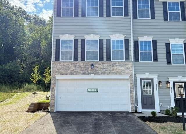 Property at 2206 Canterbury Dr, Imperial, PA 15126, 3 beds, 2.5 baths
