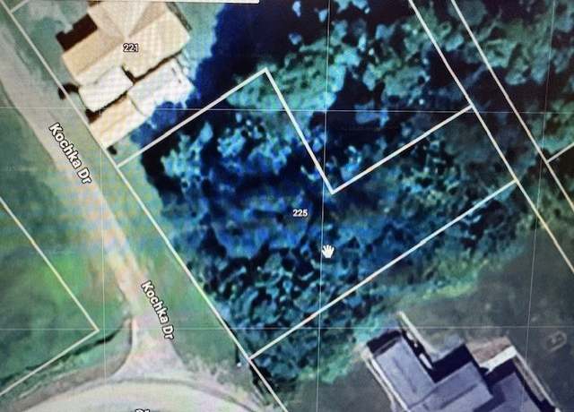 Property at 125 Kochka Dr, Bell Twp, PA 15613