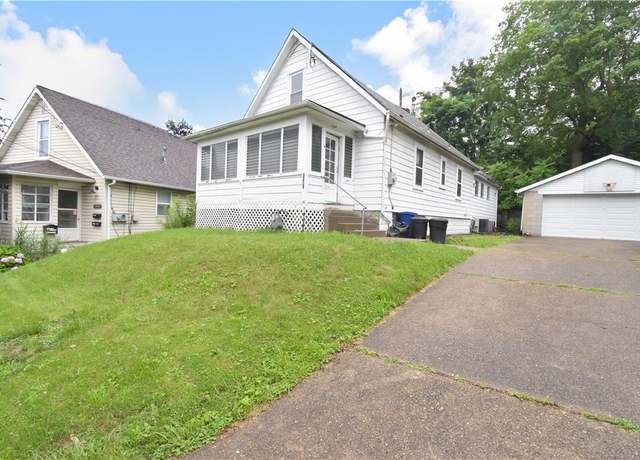 Property at 1323 Leaside Dr, Lincoln Place, PA 15207, 4 beds, 2.5 baths