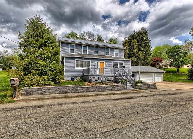 Property at 127 Herbert Ln, Delmont, PA 15626, 3 beds, 2.5 baths