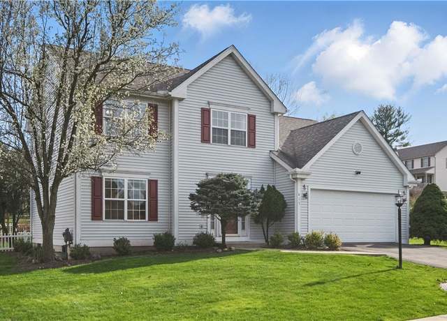 Property at 827 Brookfield Dr, Seven Fields Boro, PA 16046, 4 beds, 2.5 baths