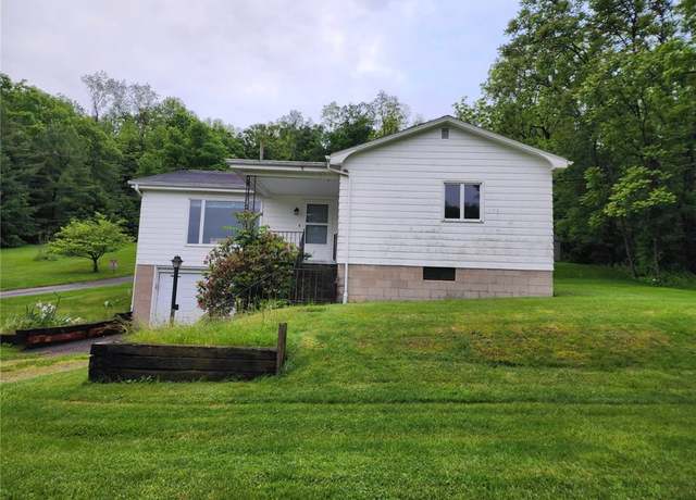 Property at 454 4th St, South Huntingdon, PA 15479, 3 beds, 1 bath
