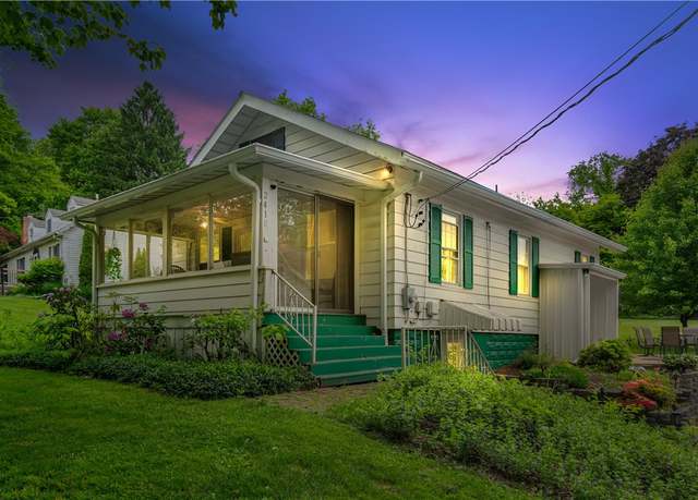 Property at 2418 Graceland Rd, Neshannock Twp, PA 16105, 2 beds, 1.5 baths