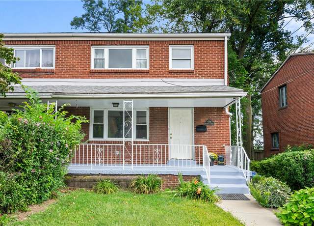 Photo of 6599 Rosemoor St, Squirrel Hill, PA 15217