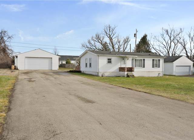Property at 106 Seslar St, Jeannette, PA 15644, 3 beds, 2 baths