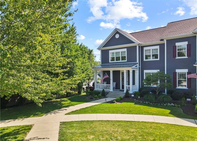 Property at 1 Riverfront St, Oakmont, PA 15139, 3 beds, 2.5 baths
