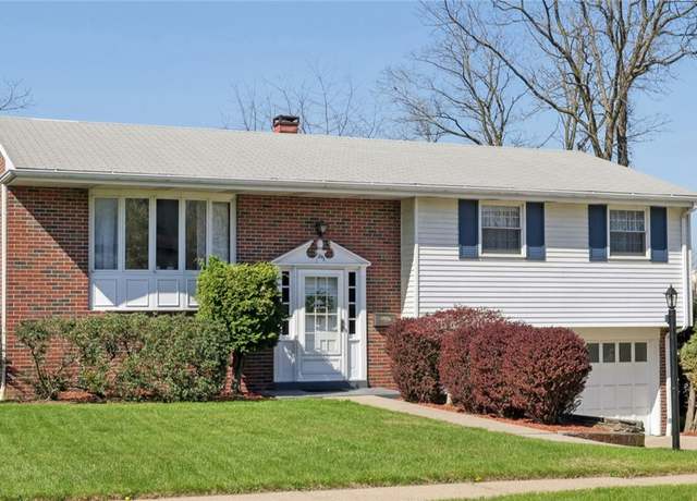 Property at 291 Elmtree Rd, New Kensington, PA 15068, 3 beds, 2.5 baths