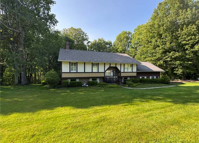 Property at 214 Mosshaven Way, Ligonier Twp, PA 15658, 3 beds, 3 baths