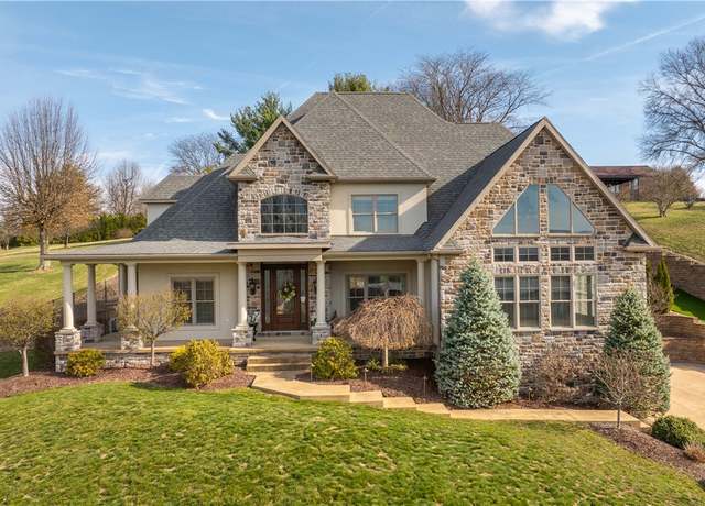 Property at 105 Concord Pl, South Union Twp, PA 15401, 6 beds, 4.5 baths