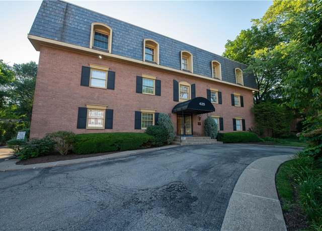 Property at 425 N Neville St #302, Oakland, PA 15213, 1 bed, 1 bath