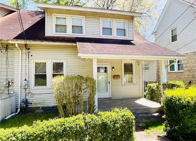 Property at 373 New York Ave, Clairton, PA 15025, 3 beds, 1 bath