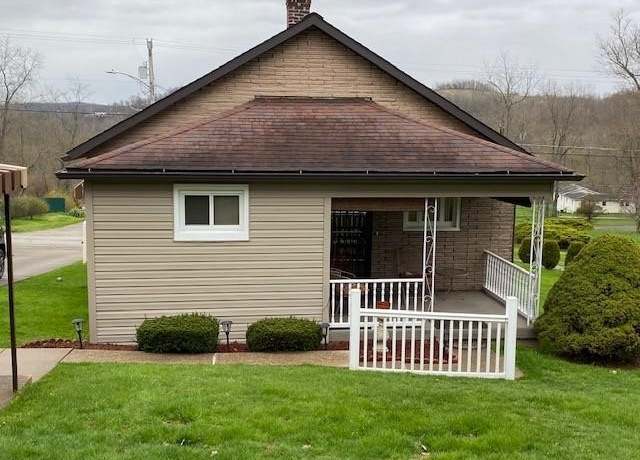 Property at 43 School St, Clarksville, PA 15322, 1 bed, 1.5 baths