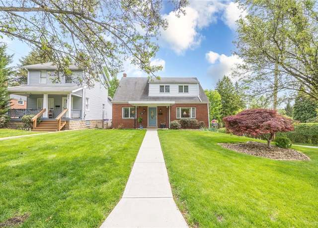 Property at 500 11th St, Oakmont, PA 15139, 4 beds, 2 baths