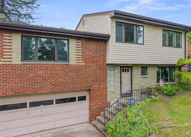 Property at 6858 Ridgevue Dr, South Park, PA 15236, 3 beds, 1.5 baths