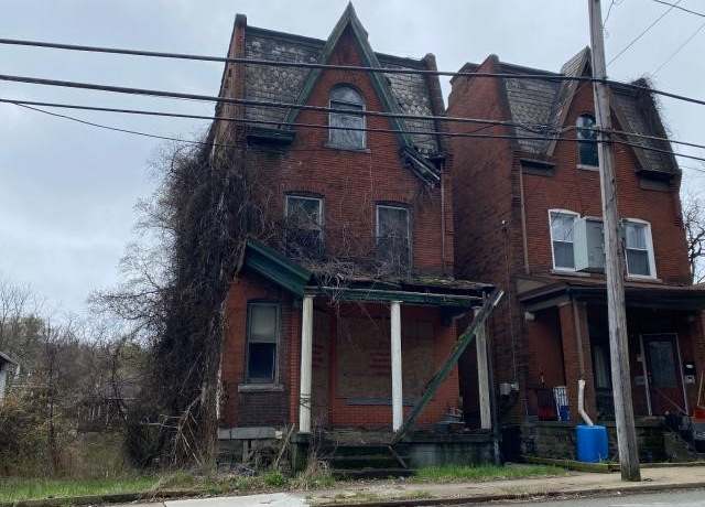 Property at 1338 Lincoln Ave, Lincoln-larimer, PA 15206, 4 beds, 1 bath
