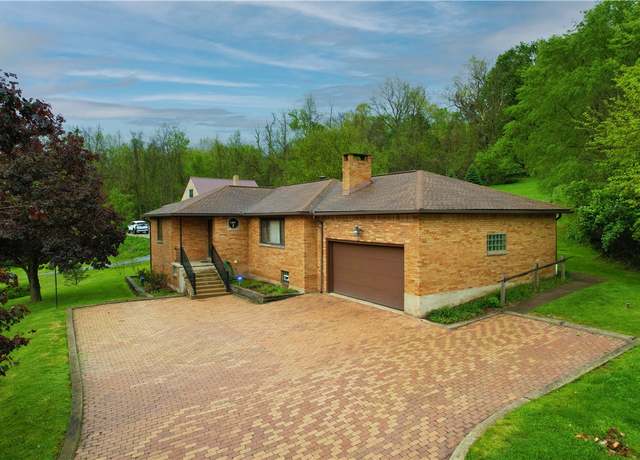 Property at 3214 Universal Rd, Plum Boro, PA 15235, 3 beds, 2 baths